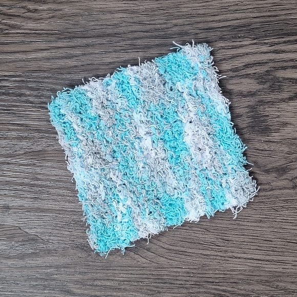 Mini Scrub Cloth, Hand Knit - Picture 2 of 6